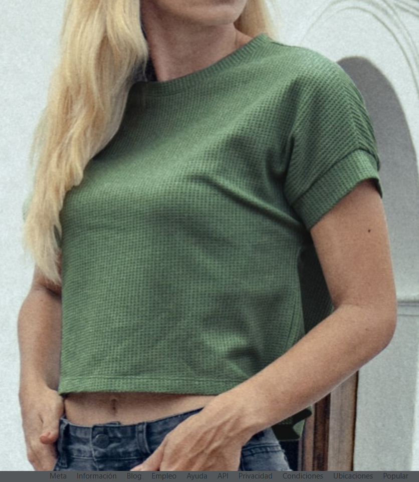 Camiseta Básica Negro — Mujer